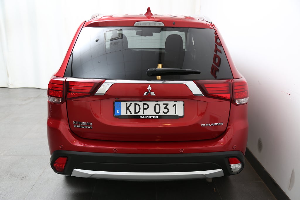Mitsubishi Outlander 2,0 MIVEC 150hk CVT Komfort 7-Sits 2017