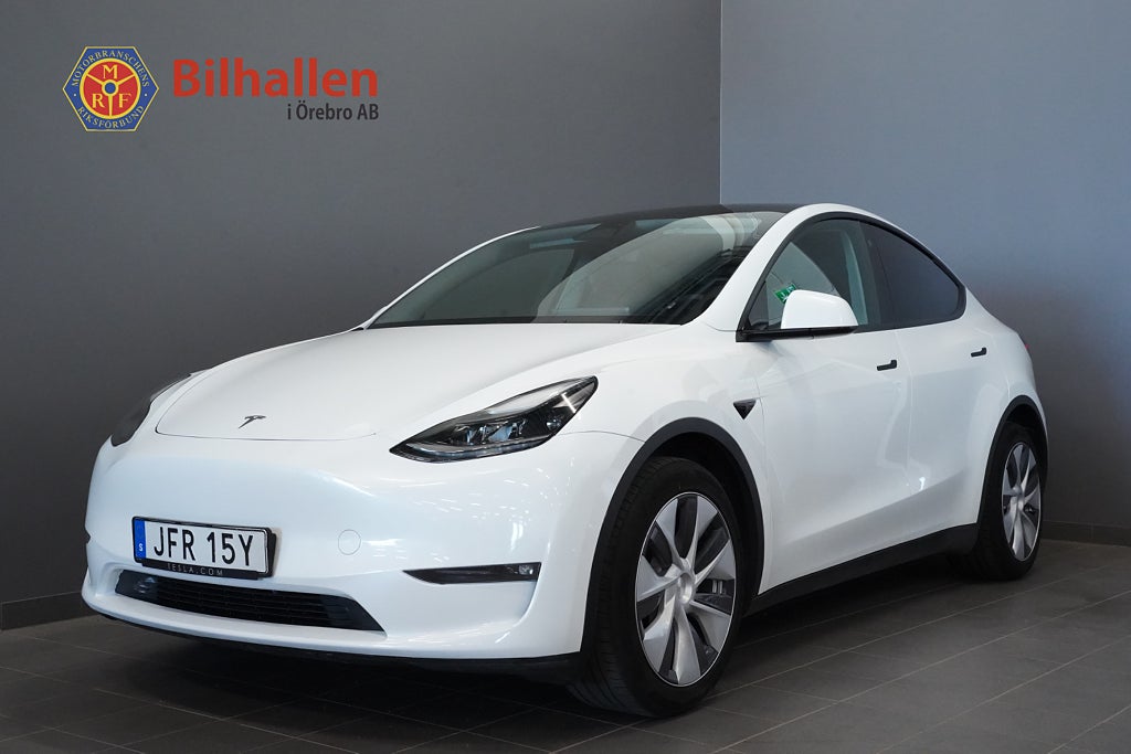 Tesla Model Y Long Range AWD /AMD Ryzen Värmepump Glastak