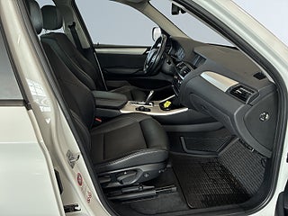 BMW X3 xDrive20d Steptronic S&V-hjul/Drag/M&K-värm/Pano/HiFi – bild 10