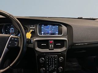 Volvo V40 Cross Country D3 Pro Edition Drag/SoV-Däck/Navi/Adap Fart/Kamera – bild 11