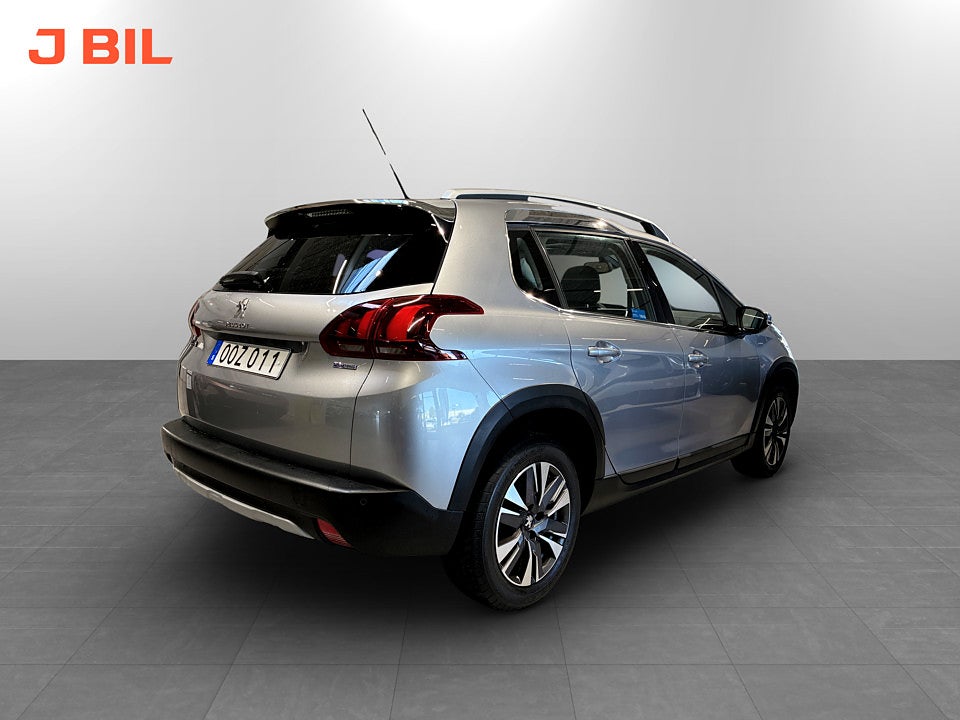 Bild på Peugeot 2008 Allure 1.2 PT 110hk Aut PANO CARPLAY
