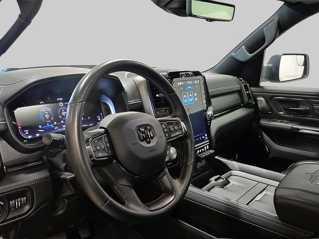 Dodge RAM 1500 Limited Night Edition V8 HEMI Multi RAMBOX Lågskatt
