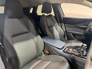 SUV Mazda CX-30 7 av 20
