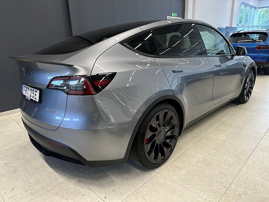 Tesla Model Y Performance 534hk/B-Kamera/Autopilot/DRAG/NAV/Värmepump