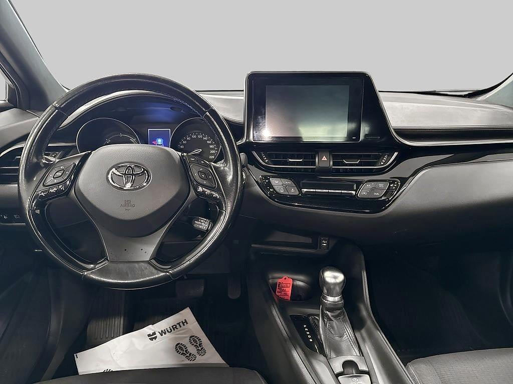 Toyota C-HR 2017 - miniatyr 9