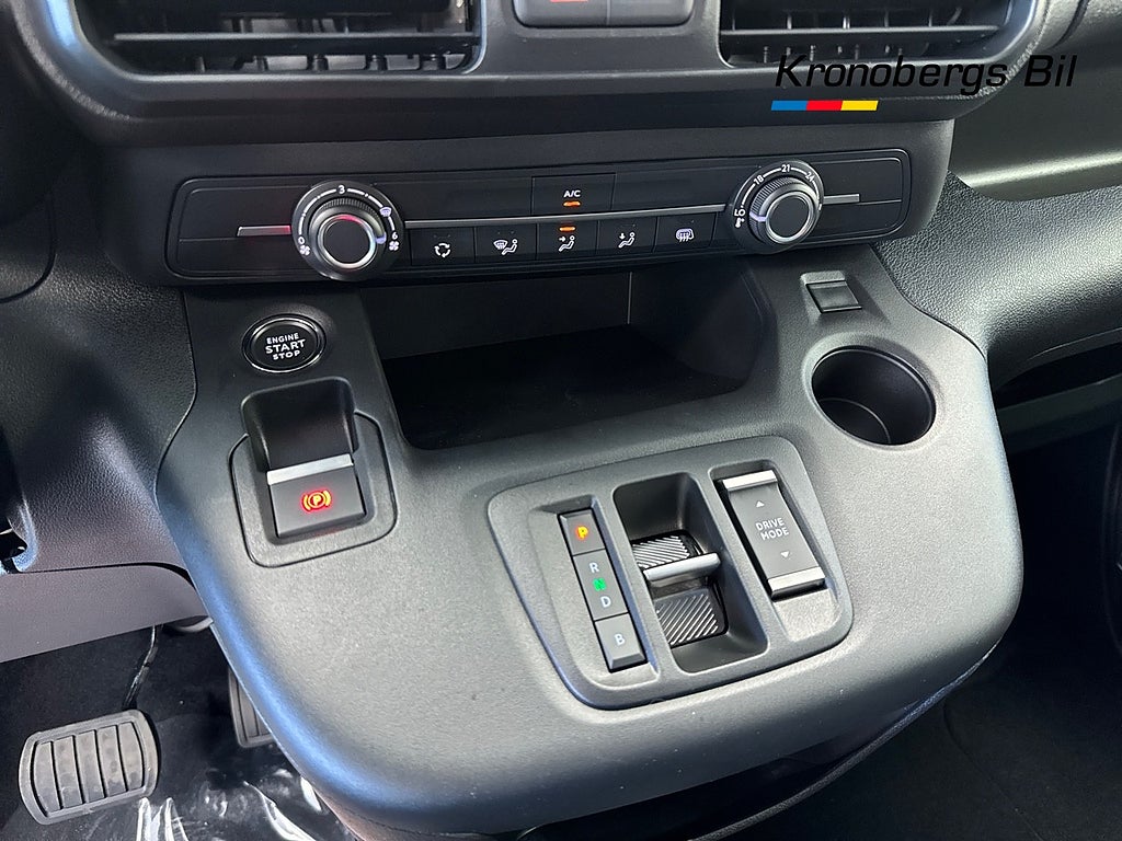 Opel Combo Premium L2 136HK 50 kWh/275km räckvidd – bild 12