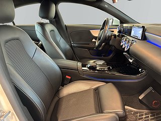 Mercedes-Benz CLA 200 7G-DCT Kamera Värmare Navi P-sens S&V