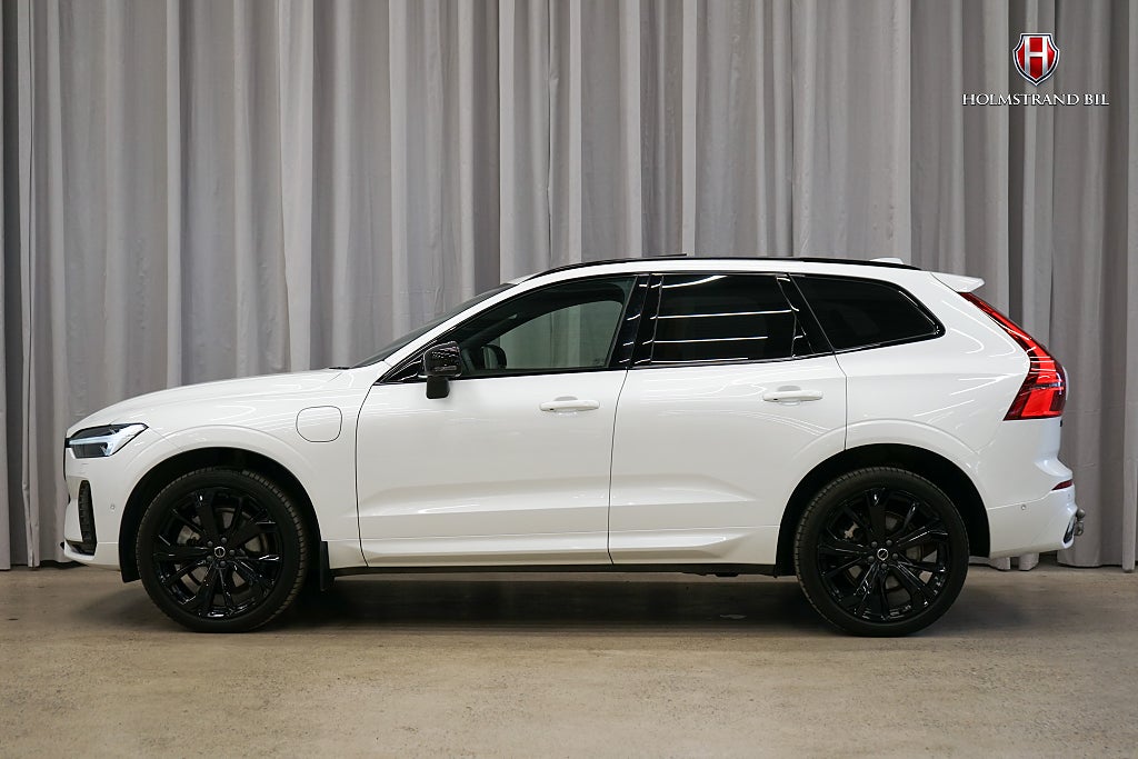 Volvo XC60 Recharge T6 AWD Plus Black Nordic Edition B&W SE UTR