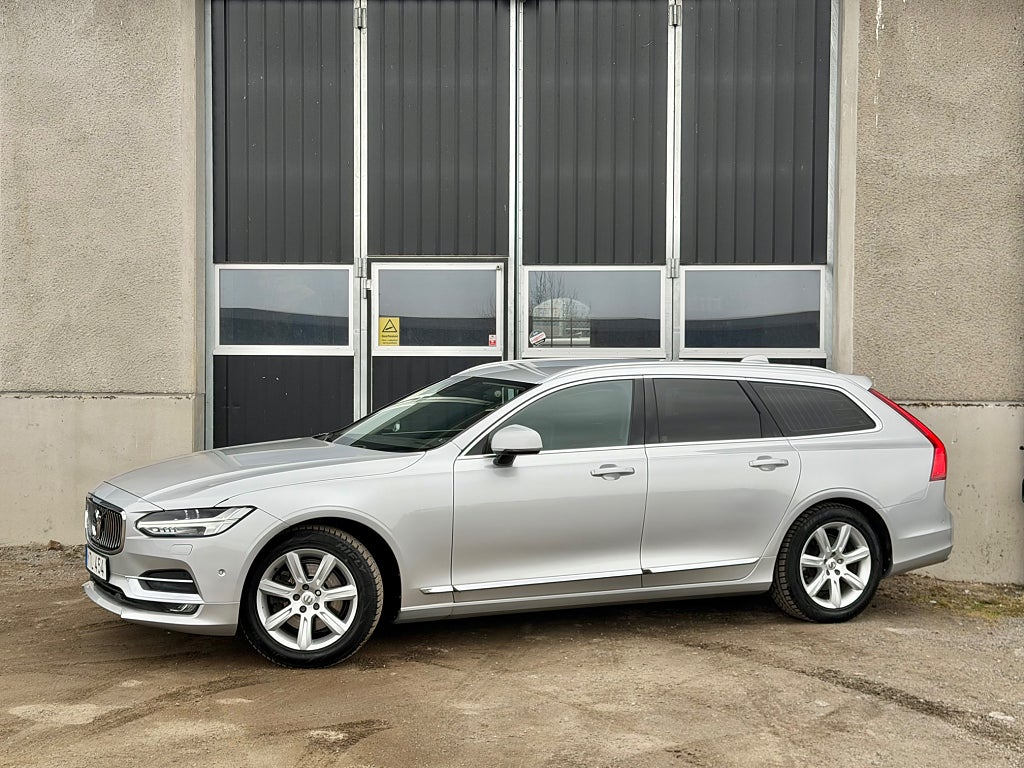 Volvo V90 D3 Inscription Backkamera Navi Drag Värmare El-stol 