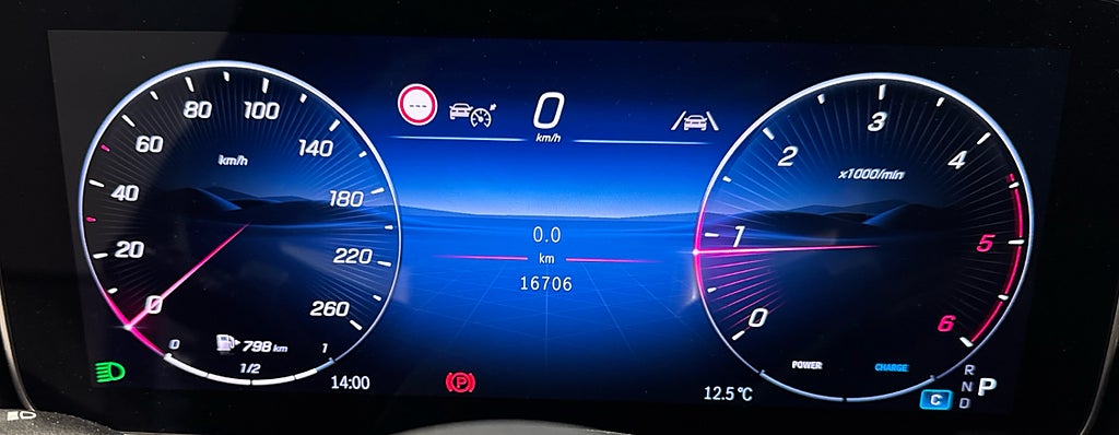 Mercedes-Benz GLC 220 d 4MATIC AMG Premium Plus Glastak Airmatic Värmare - bild 9