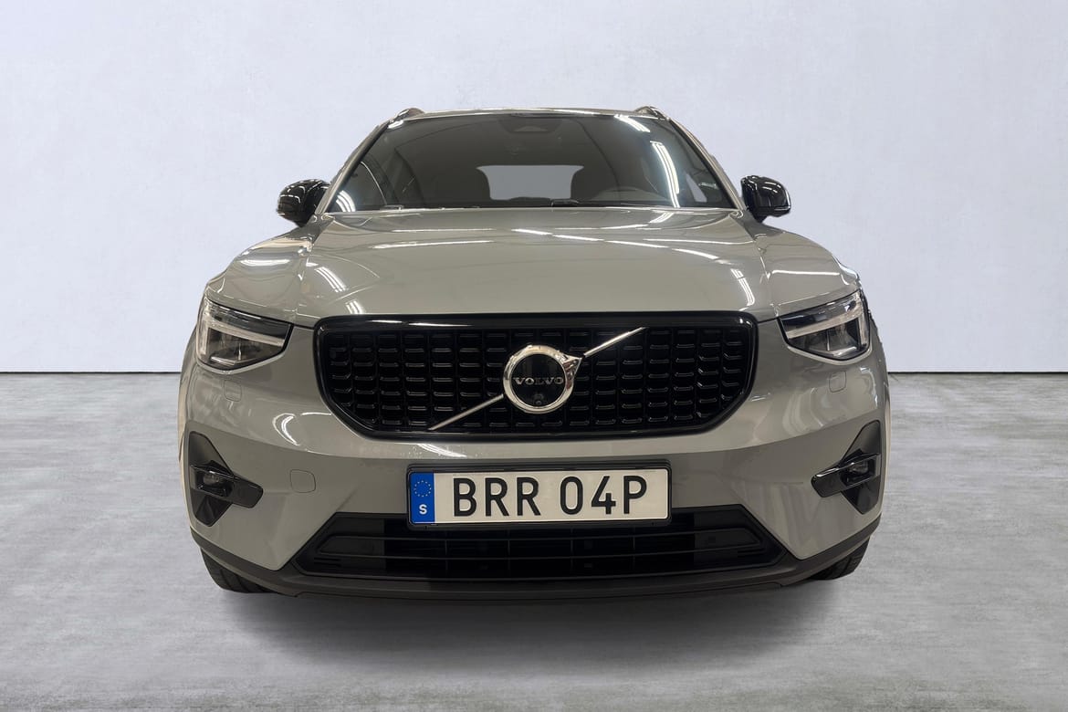 Volvo XC40 B3 FWD Bensin Plus Dark 2025, bild 7/10