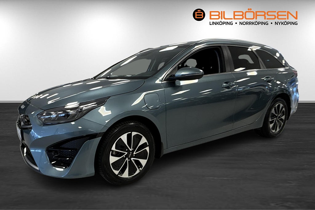 Kia Ceed SW Plug-in Hybrid Action