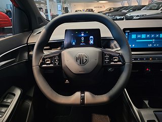MG 3 Hybrid+ Luxury Aut 360/7års garanti/ACC/Rattvärme