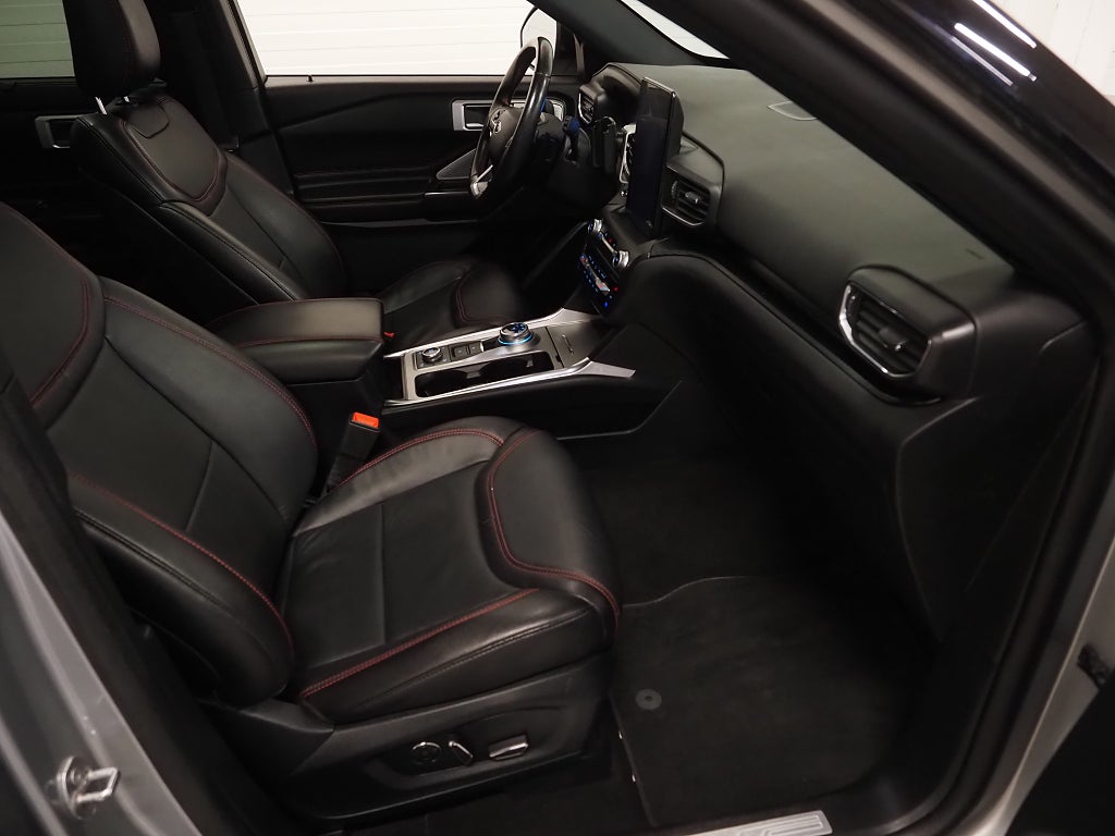 Ford Explorer Plug-In Hybrid ST-Line 360 B&O Drag Navi Skinn