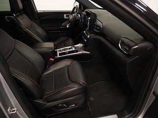 SUV Ford Explorer 13 av 28