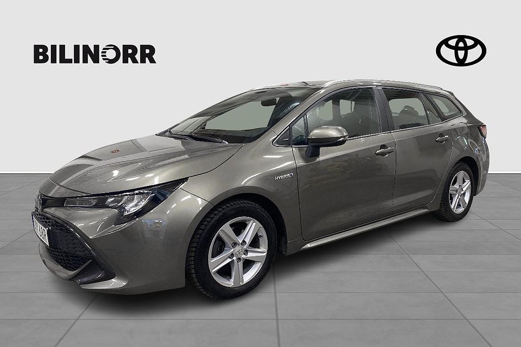 Toyota Corolla Touring Sports Hybrid 1,8 Active | Vinterhjul | Motorvärmare