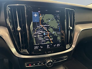 Volvo V60 Cross Country B4 AWD Geartronic Advanced NaviPro Edition S&V/Drag/VOC – bild 14