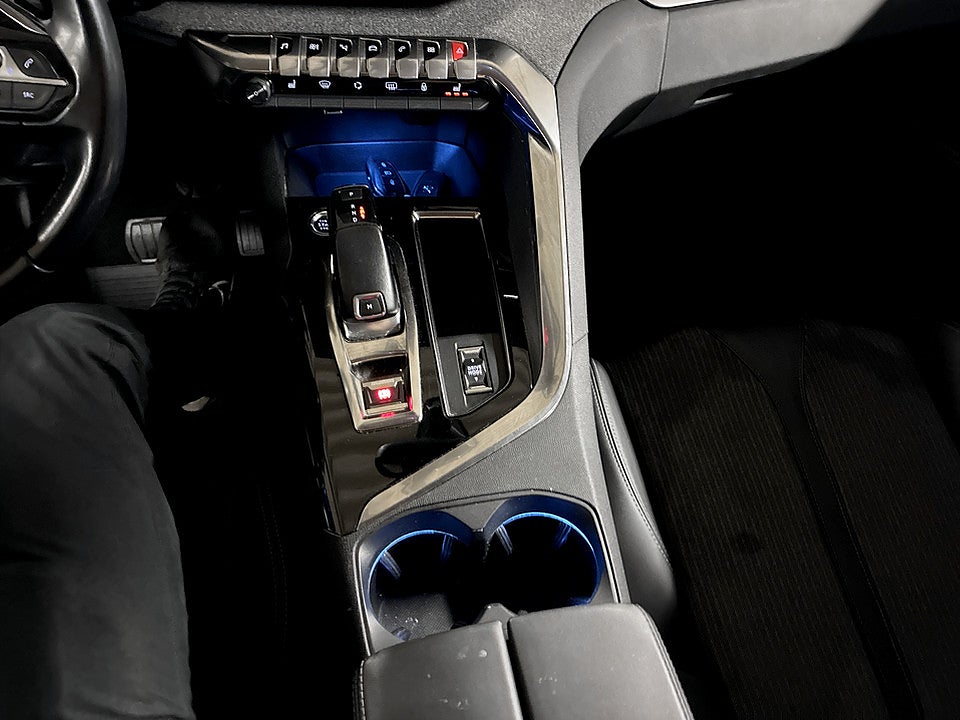Bild på Peugeot 5008 Allure 1.2 PT 130hk Aut CARPLAY NAVI