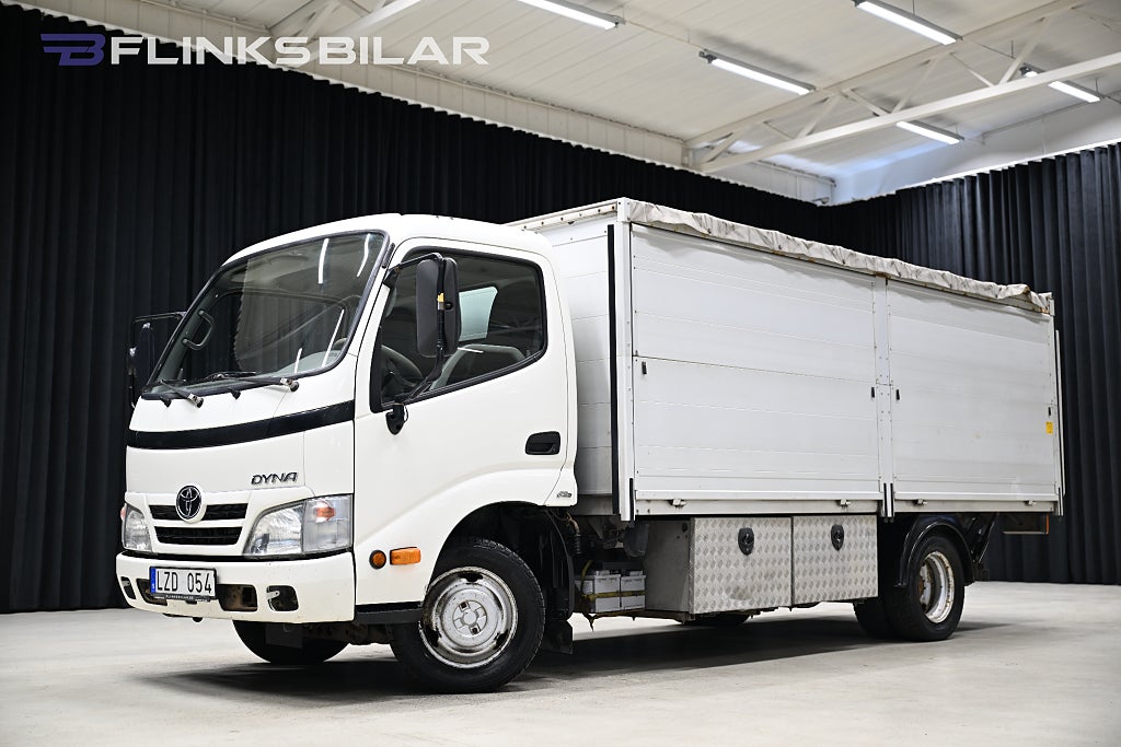 Toyota Dyna 109HK|Bakgavellyft|Momsbil|1Ägare|AC