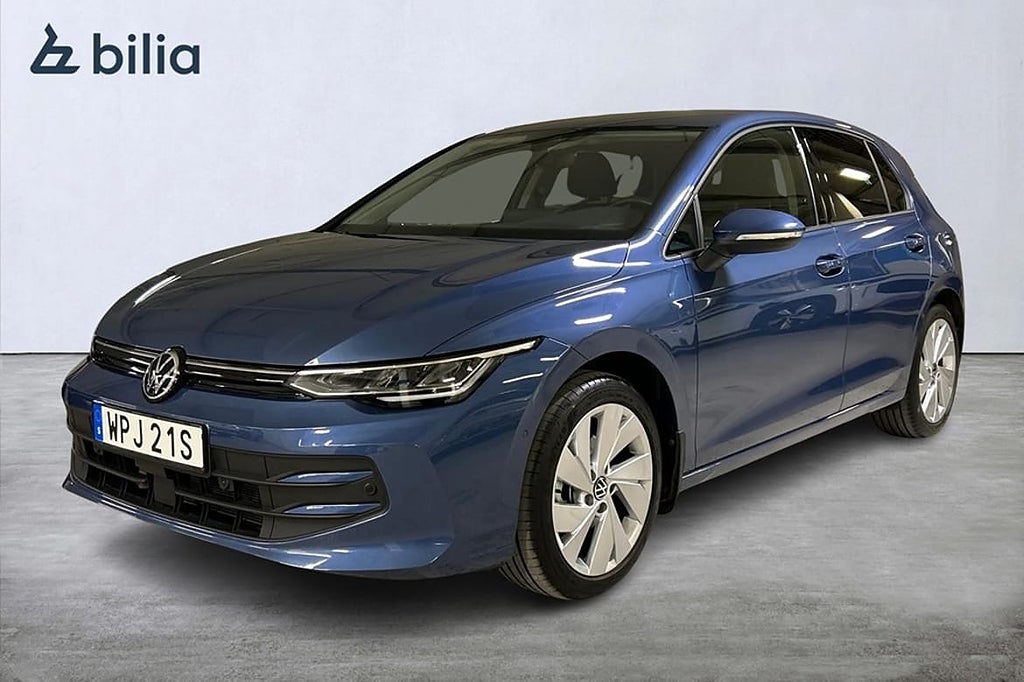 Volkswagen Golf 1.5 TSI 150hk Life Värmare B-kamera Keyless