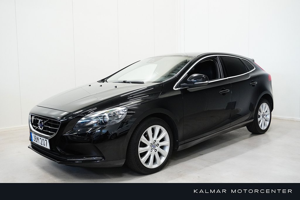 Volvo V40 D3 150 HK Momentum D-Värm Navi BLIS Nyservad