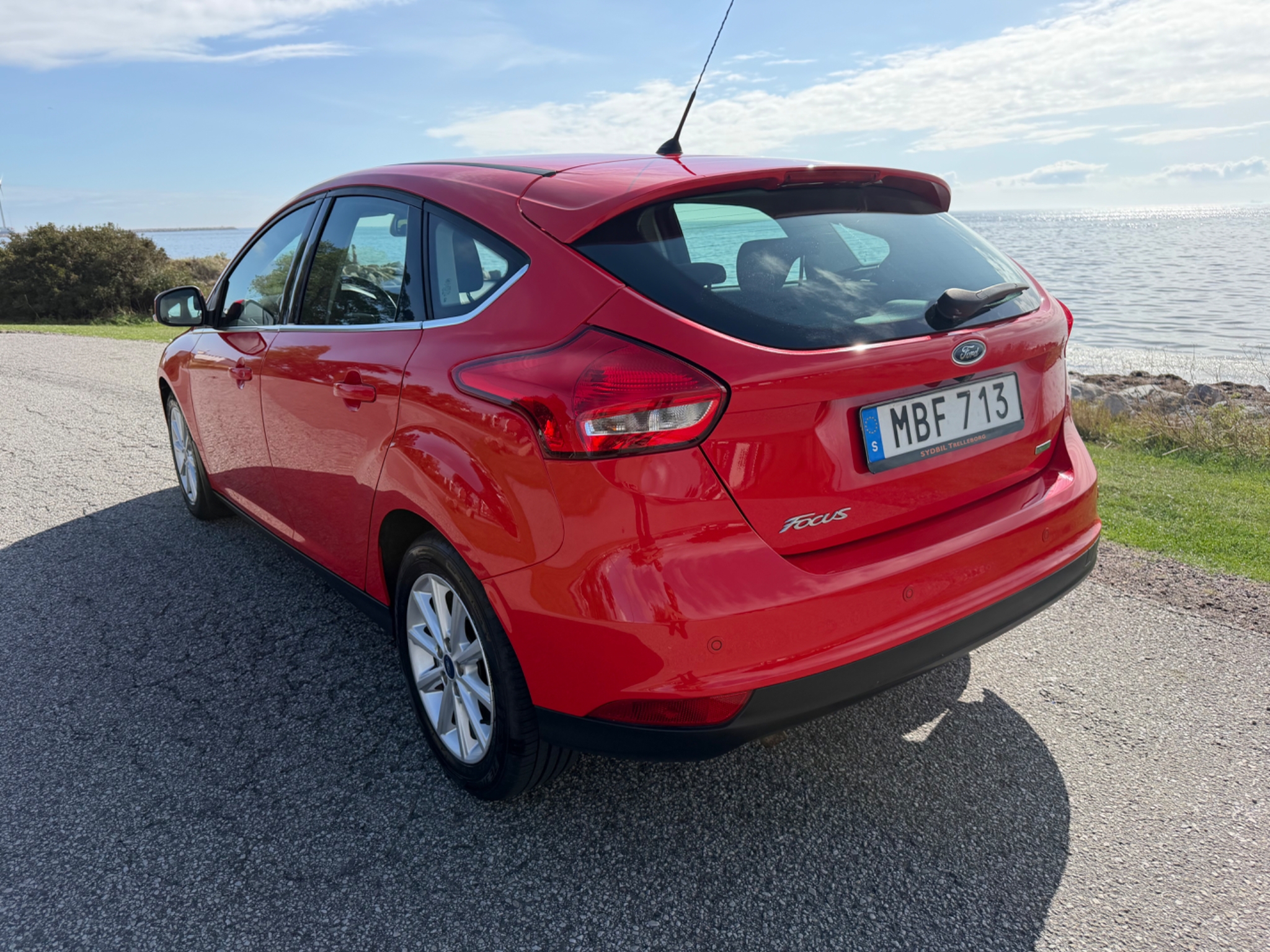 Ford Focus 1.0 Titanium 2016, bild 3/10