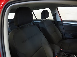 Halvkombi Volkswagen Golf 9 av 20