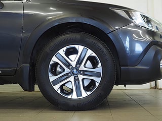 Kombi Subaru Outback 8 av 22