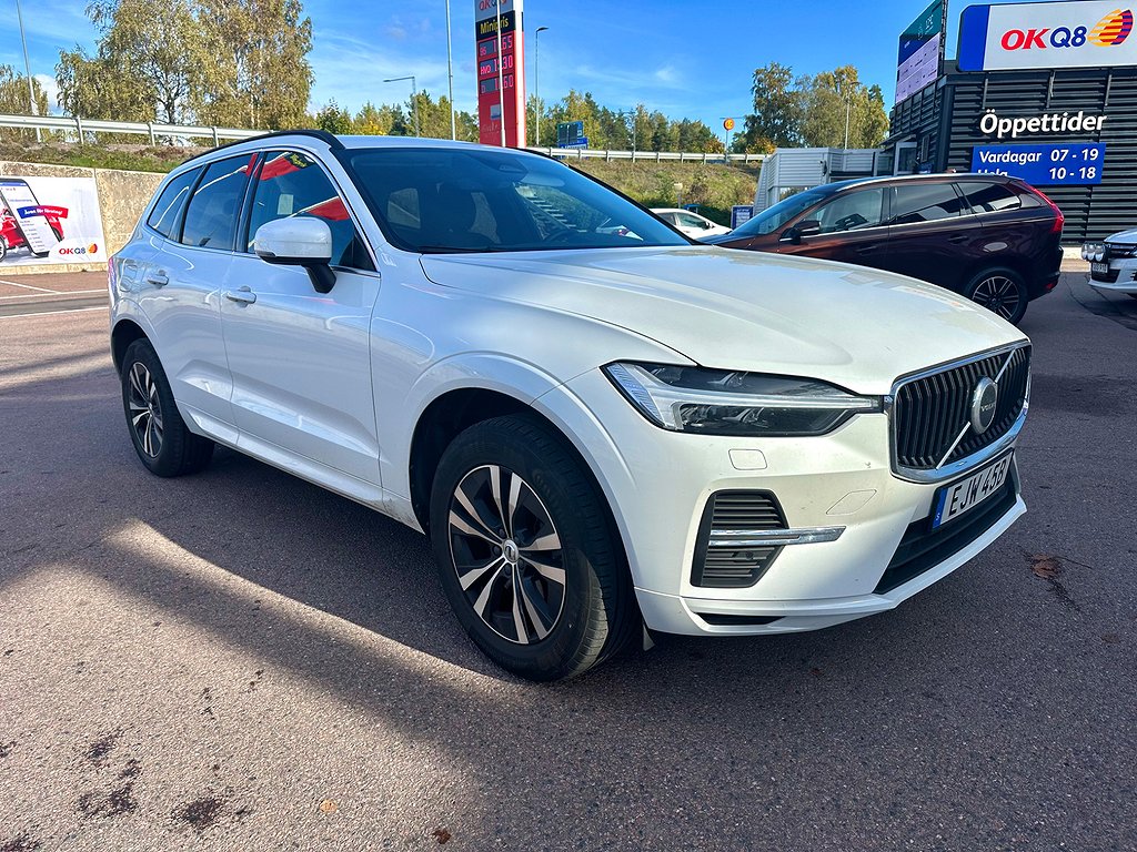 Volvo XC60 B5 AWD Geartronic Mom Adv Euro6 1Äg Nav,Rattv,mm