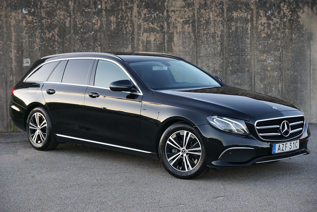 Mercedes-Benz E 220 T d 4MATIC 9G-Tronic|WideScreen|D-Värmare|B-Kamera|