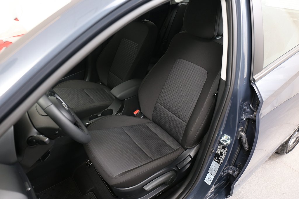 Hyundai i20 1.0T Mildhybrid Essential Automat 2025