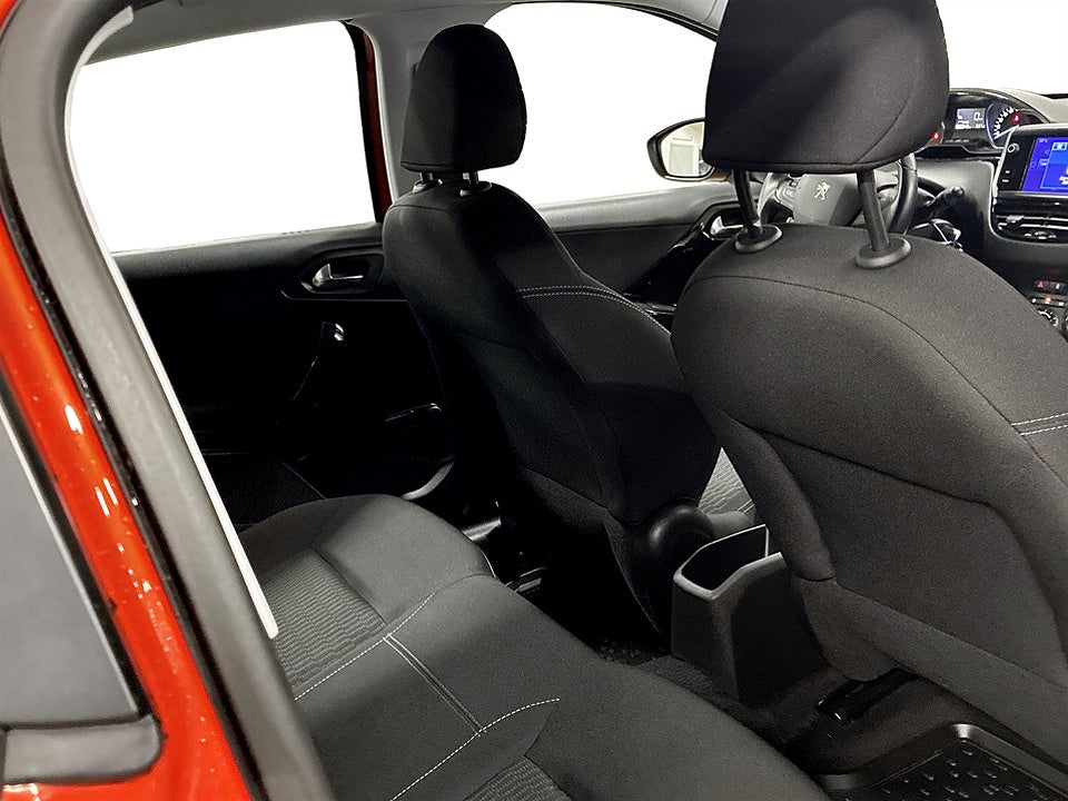 Bild på Peugeot 208 Active 1.2 PT 82hk LÅG SKATT! FARTHÅLLARE