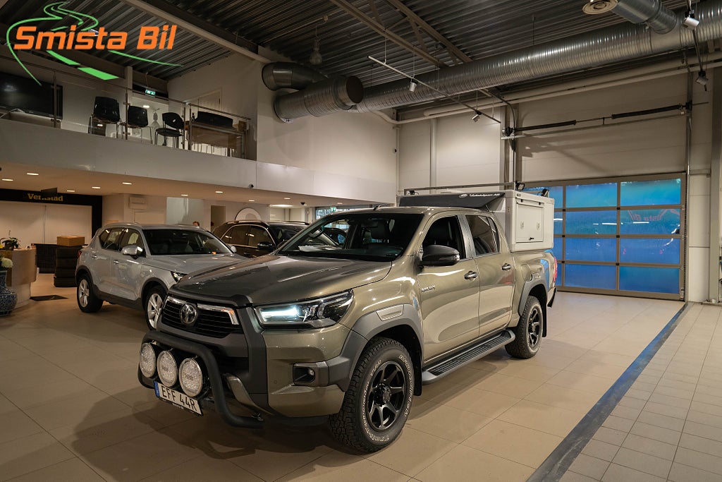 Toyota HiLux 2.8 AWD INVINCIBLE HUNDKÅPA INVERTER D-VÄRMARE MOMS 204