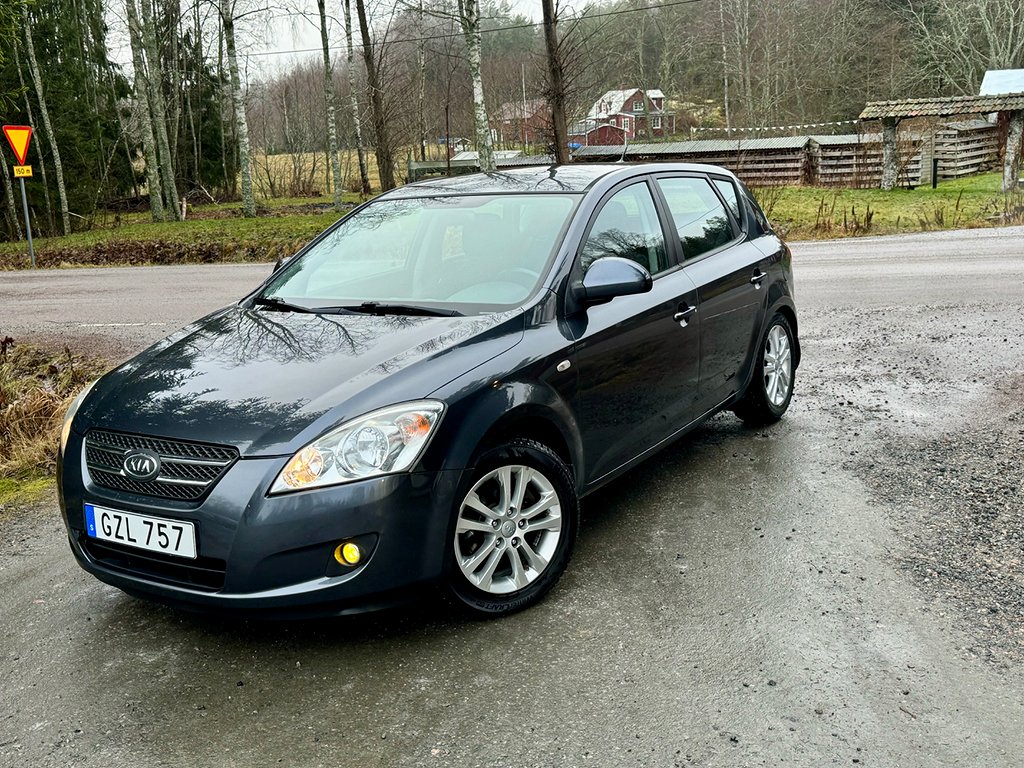 Kia CEED cee'd 1.6 CRDi ECO. Drag & Motorvärmare, Fullservad