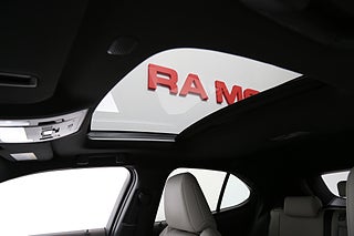 SUV Lexus UX 12 av 27