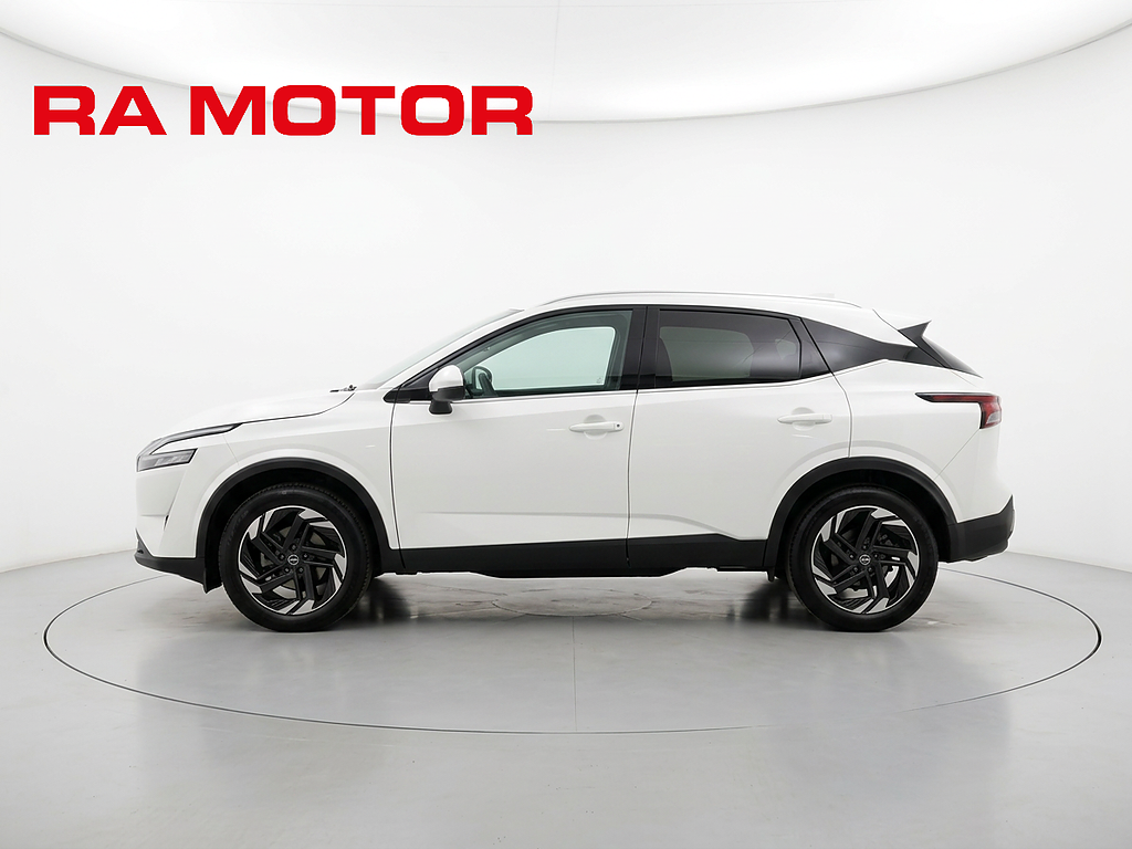 Nissan Qashqai 1.3 | N-Connecta | Elbaklucka | HuD | Moms 2025