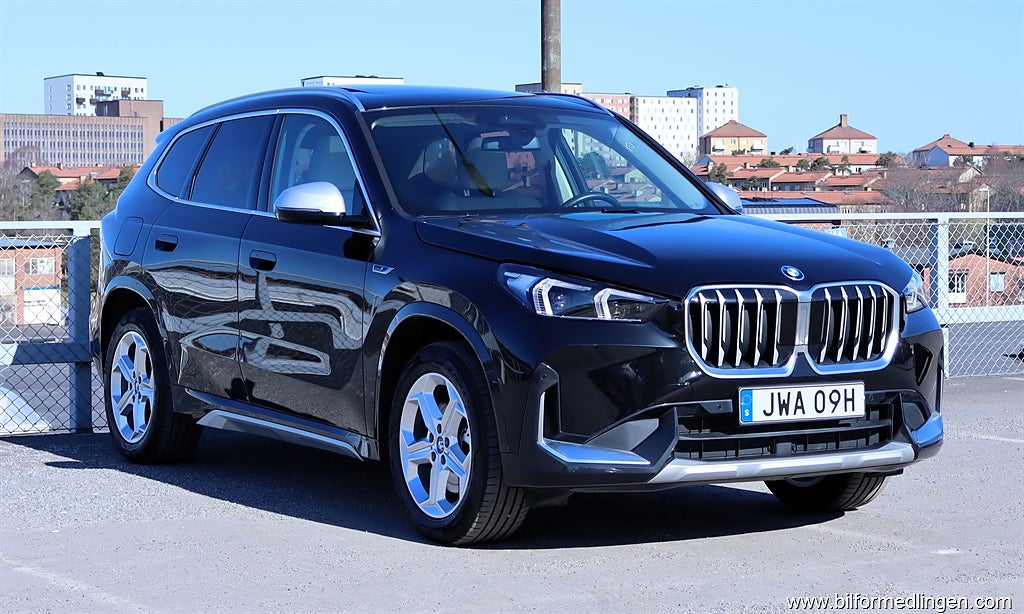 BMW X1 xDrive30e Plug-In-Hybrid X-Line Pano S/V-hjul