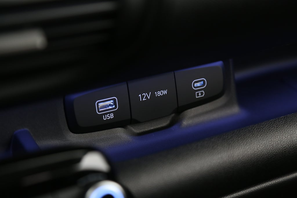 Hyundai Inster 49kWh Advanced 370 km - Vinterhjul & service ingår