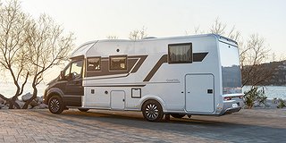 Husbil-halvintegrerad Adria CORAL SUPREME MB 670 DL  2 av 6