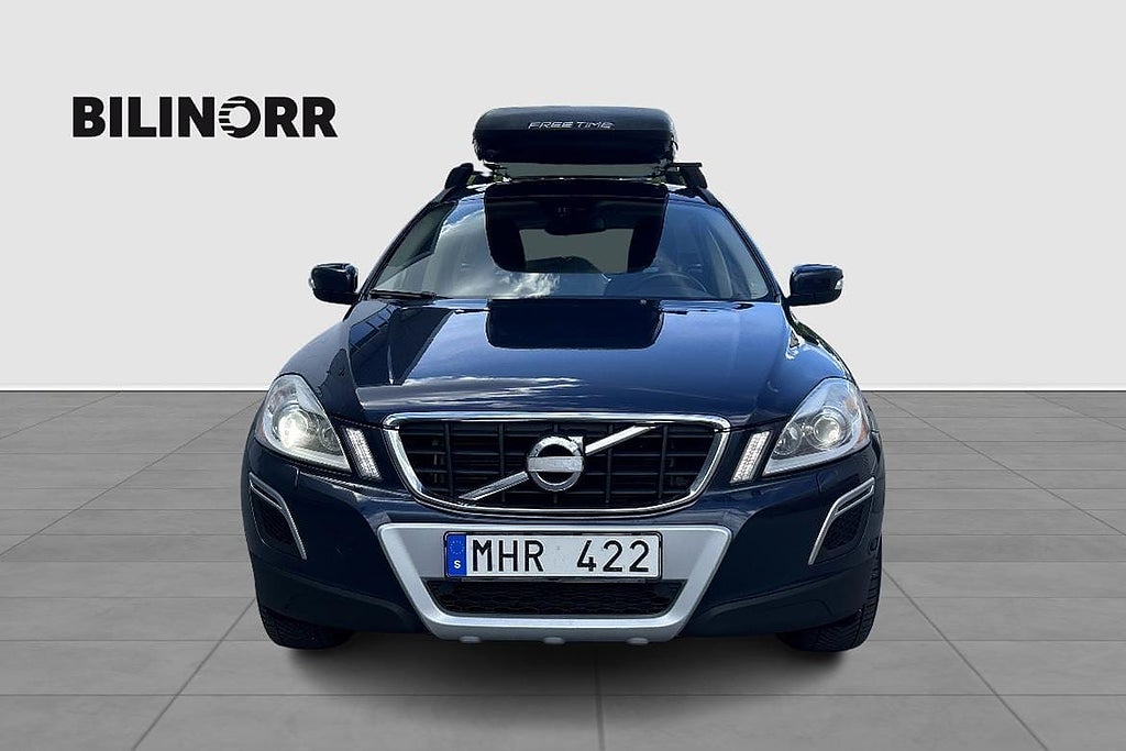 Volvo XC60 D + AWD D3 Momentum