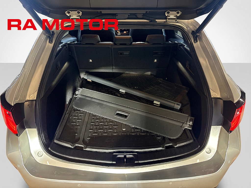 Toyota Corolla Hybrid e-CVT Style |Drag| Kamera|| Relax-garanti 2020