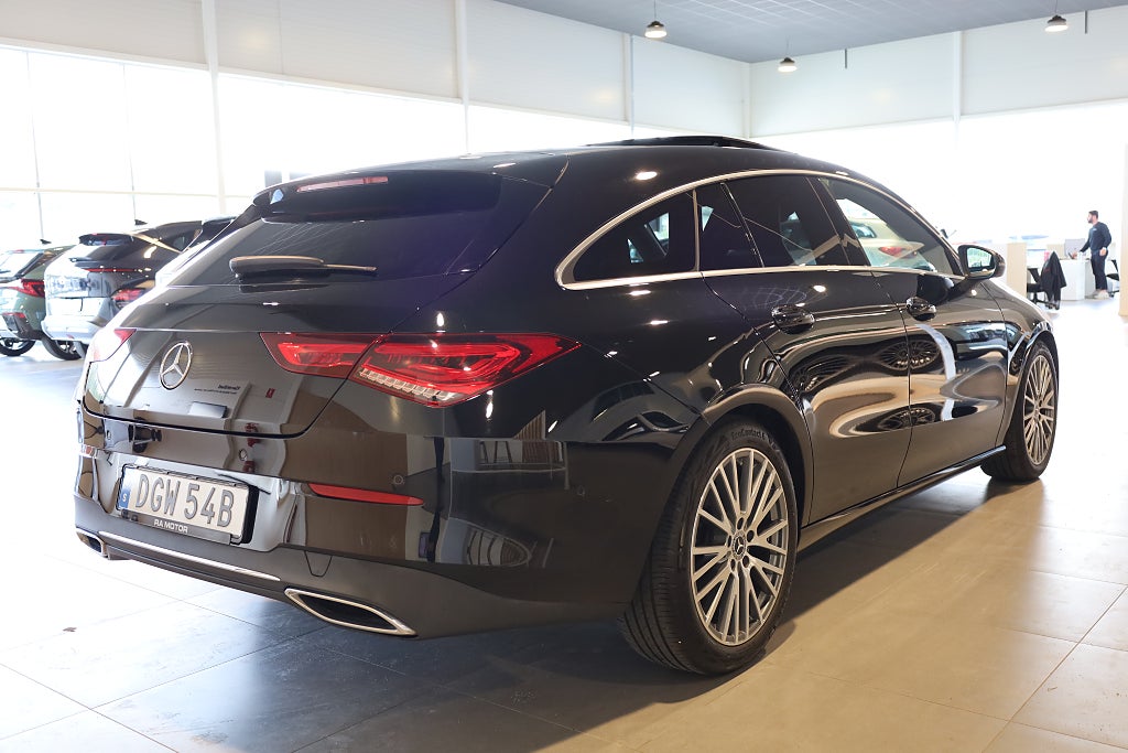 Mercedes-Benz CLA 200 Shooting Brake 7G-DCT Panorama Kamera Läder Navi 2021