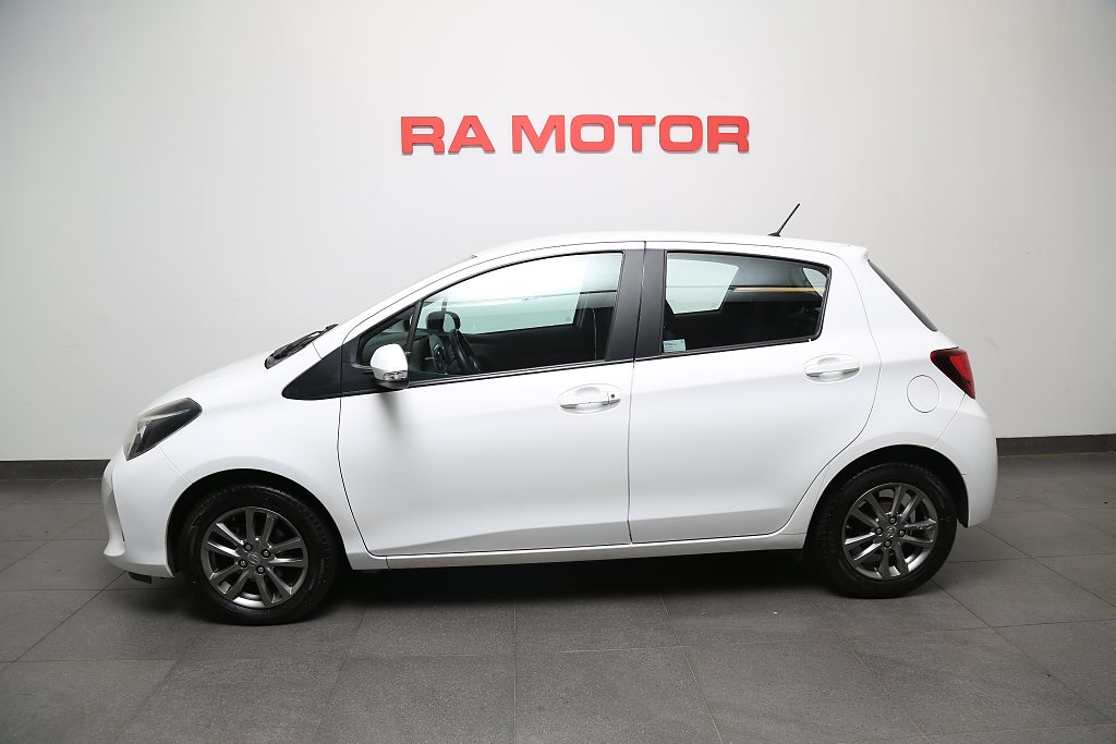 Toyota Yaris 1,33 Dual VVT-i Multidrive S Active 5-dörrar Kamera 2015