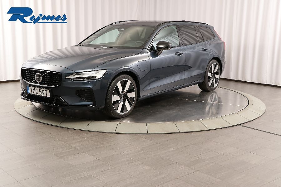 Volvo V60 T6 Plus Dark Nordic Edition/H&K/Pano/360