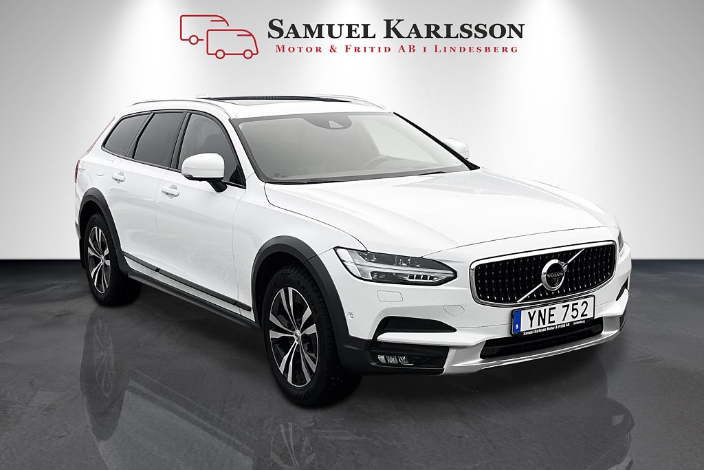 Volvo V90 Cross Country D4 AWD | Pano | 360 | Carplay | Värm