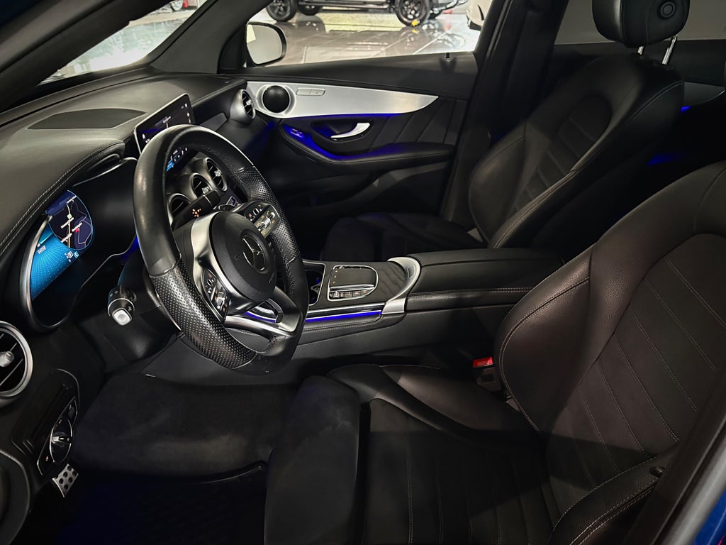 Mercedes-Benz GLC 220 d 4MATIC AMG Värmare Digital  Cockpit - bild 4