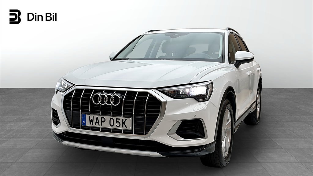 Audi Q3 35 TFSI 150HK Cockpit SONOS Carplay