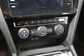 Kombi Volkswagen Passat 13 av 21