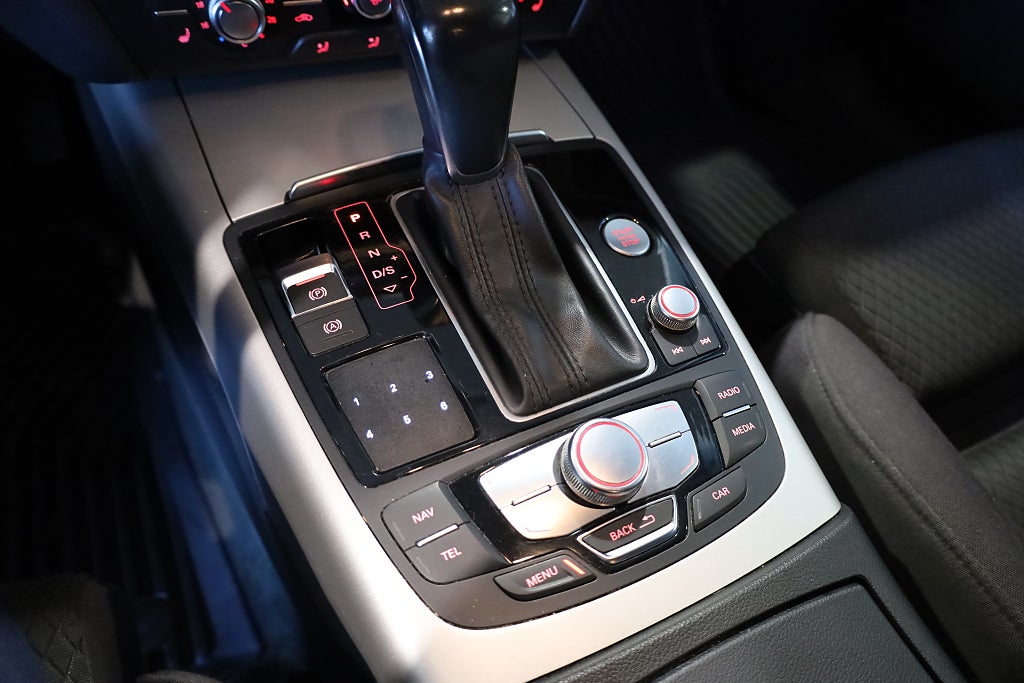 Audi A6 Avant 2.0 TDI ultra S Tronic Navi Drag Blåtand Värmare 2015