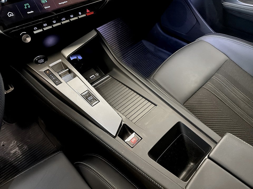 Bild på Peugeot 308 SW GT 1.2 PT 130hk Aut B-KAMERA ELSTOL CARPLAY